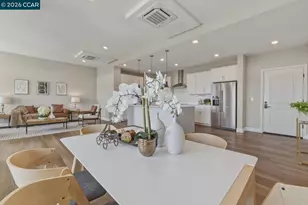 210 Waters Park Cir, San Mateo, CA 94403 - Photo 16