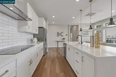 210 Waters Park Cir #304, San Mateo, CA 94403 - Photo 6
