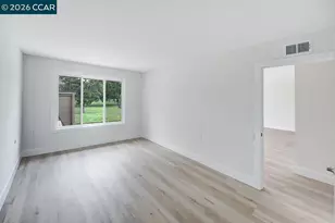 2324 Tice Creek Dr, Walnut Creek, CA 94595 - Photo 32