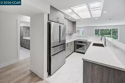 2324 Tice Creek Dr #3, Walnut Creek, CA 94595 - Photo 8