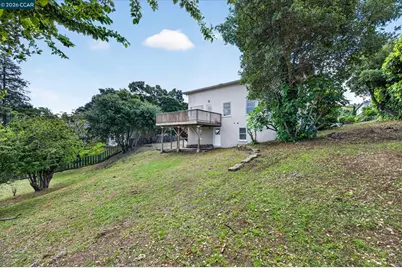 444 Edwards St, Crockett, CA 94525 - Photo 26