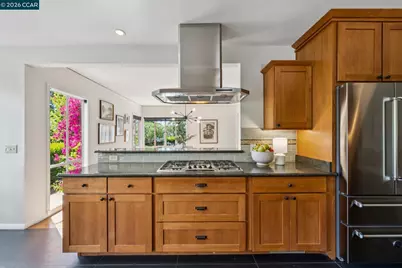 5700 Chelton, Oakland, CA 94611 - Photo 10