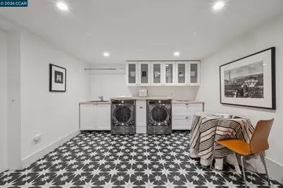 5700 Chelton, Oakland, CA 94611 - Photo 24