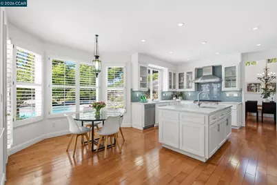 2151 Sky View Ct, Moraga, CA 94556 - Photo 8