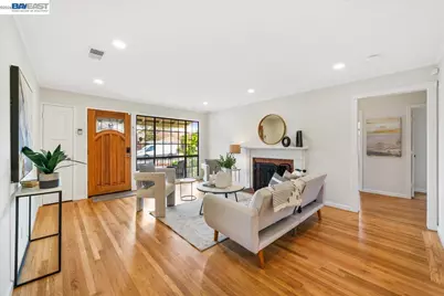 17153 Via Media, San Lorenzo, CA 94580 - Photo 6