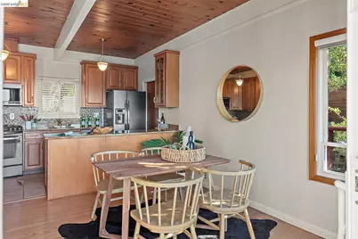 6741 Snake Rd, Oakland, CA 94611 - Photo 10