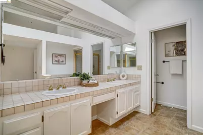 2819 Cherry Hills Dr, Discovery Bay, CA 94505 - Photo 12