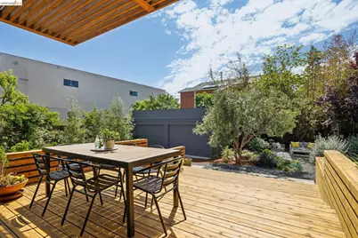 325 49th St, Oakland, CA 94609 - Photo 18