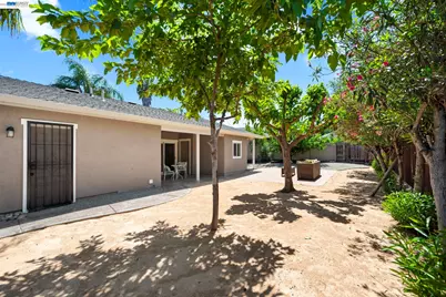 167 Peninsula Road, Bay Point, CA 94565 - Photo 30