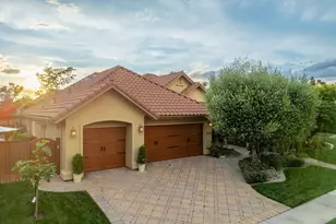 2531 Poppy Dr, Lodi, CA 95242 - Photo 2