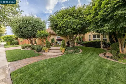 2531 Poppy Dr, Lodi, CA 95242 - Photo 6