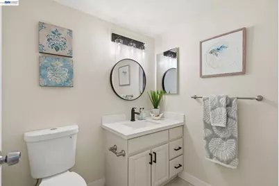 27966 El Portal Dr, Hayward, CA 94542 - Photo 20