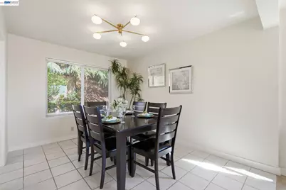 27966 El Portal Dr, Hayward, CA 94542 - Photo 12