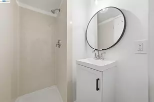 661 Brookwood Pl, Oakland, CA 94610 - Photo 30