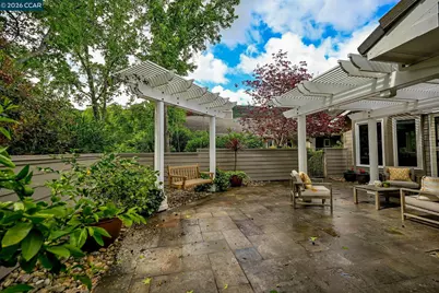 7830 Medinah Ct, Pleasanton, CA 94588 - Photo 30