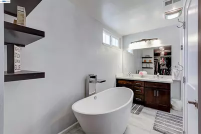 5800 Cold Water Dr, Castro Valley, CA 94552 - Photo 16