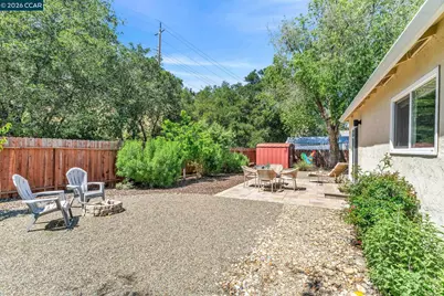 5092 Black Oak Rd, Concord, CA 94521 - Photo 32