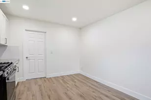 114 C St, Tracy, CA 95376 - Photo 2