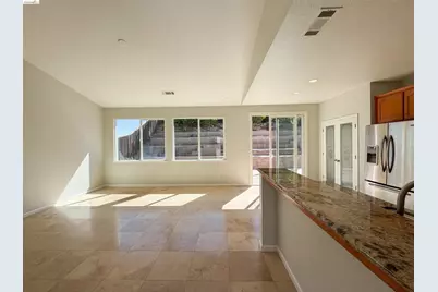 1257 Brooktrail Dr, Pittsburg, CA 94565 - Photo 14