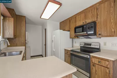 232 Loma Verde Dr, San Lorenzo, CA 94580 - Photo 12