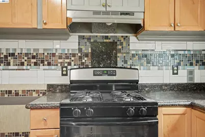 1536 Garvin Ave, Richmond, CA 94801 - Photo 14