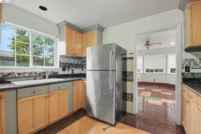 1536 Garvin Ave, Richmond, CA 94801 - Photo 12