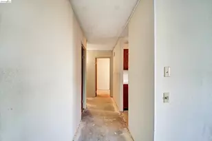 555 Pierce St, Albany, CA 94706 - Photo 36