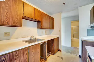 555 Pierce St, Albany, CA 94706 - Photo 18