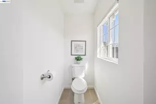 21132 Tyee Ct, Castro Valley, CA 94546 - Photo 24