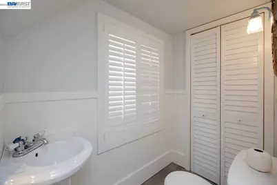 1111 Union St, Alameda, CA 94501 - Photo 30