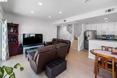 742 Cottage Ct, Mountain View, CA 94043 - Photo 4