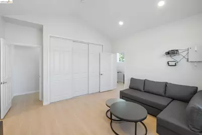742 Cottage Ct, Mountain View, CA 94043 - Photo 26