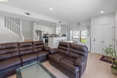 742 Cottage Ct, Mountain View, CA 94043 - Photo 8