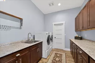 2151 Bartels Dr, Brentwood, CA 94548 - Photo 28