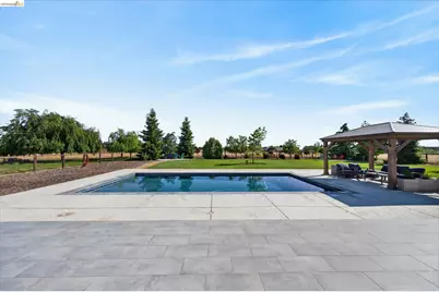2151 Bartels Dr, Brentwood, CA 94548 - Photo 40