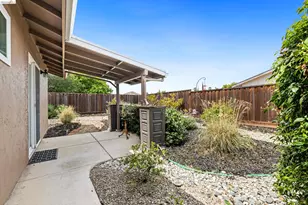 1621 Edgewood Dr, Oakley, CA 94561 - Photo 32