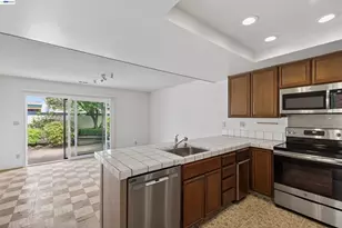 202 Baywood Rd, Alameda, CA 94502 - Photo 14