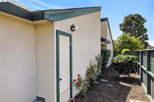 202 Baywood Rd, Alameda, CA 94502 - Photo 26