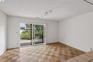 202 Baywood Rd, Alameda, CA 94502 - Photo 16
