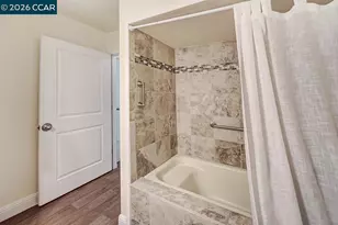 1208 Rockledge Ln, Walnut Creek, CA 94595 - Photo 32