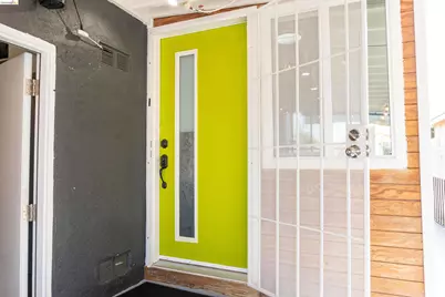418 Douglas Ave, Oakland, CA 94603 - Photo 16