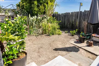 418 Douglas Ave, Oakland, CA 94603 - Photo 18