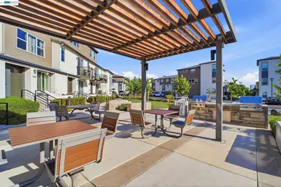 29741 Hansen, Hayward, CA 94544 - Photo 34