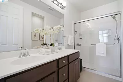 29741 Hansen, Hayward, CA 94544 - Photo 24