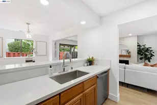 2 Knoll Ct, Hercules, CA 94547 - Photo 18
