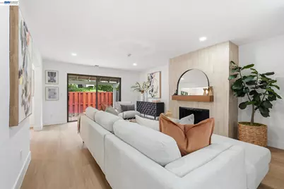 2 Knoll Ct, Hercules, CA 94547 - Photo 40