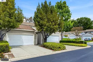 2 Knoll Ct, Hercules, CA 94547 - Photo 2