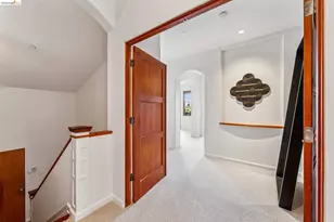 13454 Campus Dr, Oakland, CA 94619 - Photo 24