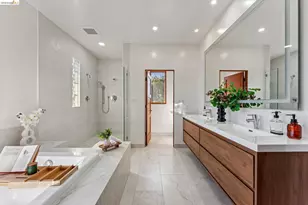 13454 Campus Dr, Oakland, CA 94619 - Photo 40