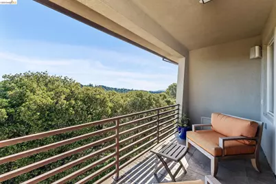13454 Campus Dr, Oakland, CA 94619 - Photo 30